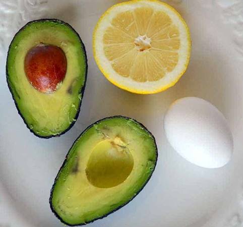 Avokado, limon, yumurta ile doğal yüz güzelleştirme maskesi tarifi